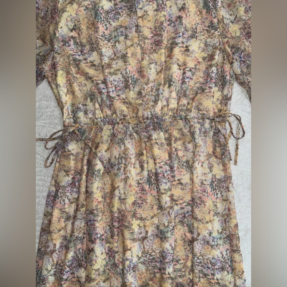 H&M Floral Dress - Picture 7 of 8